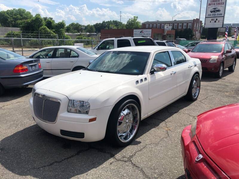 2006 Chrysler 300 for sale at LINDER'S AUTO SALES in Gastonia NC