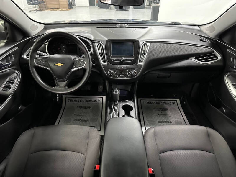 2018 Chevrolet Malibu 1LS photo 10