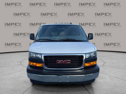 2023 GMC Savana 2500