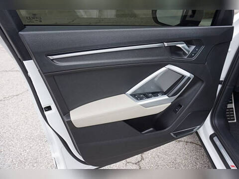 2020 Audi Q3 quattro S line Prem Plus 45 TFSI