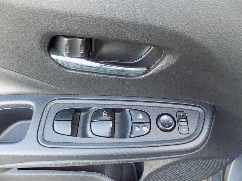 2023 Nissan Versa SV