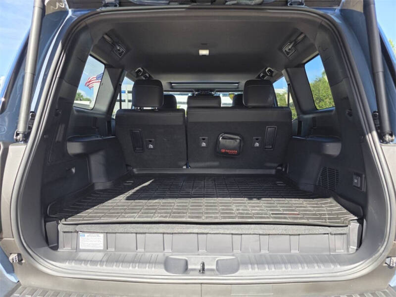 2024 Toyota Land Cruiser