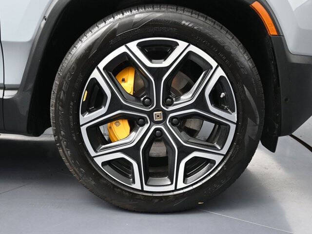 2022 Rivian R1S Launch Edition