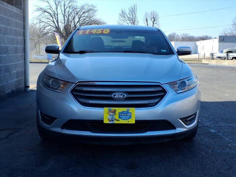 2018 Ford Taurus SEL