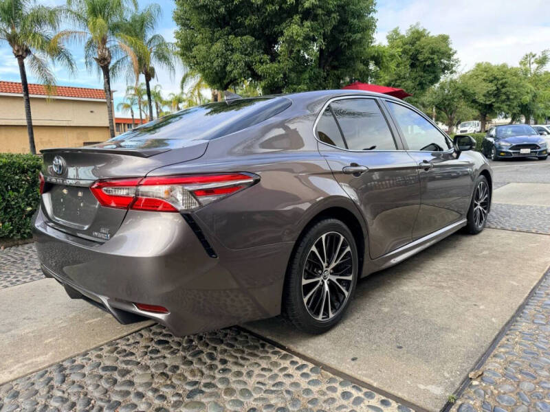 2019 Toyota Camry Hybrid