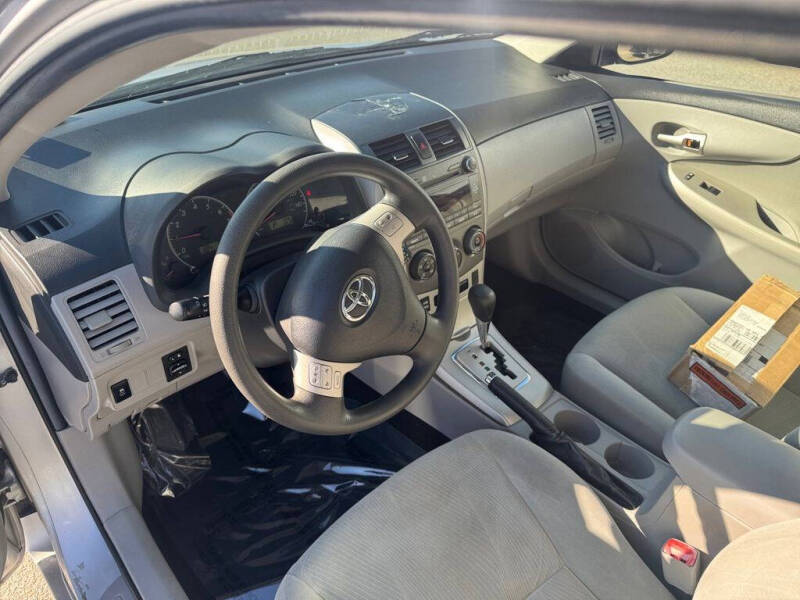 2011 Toyota Corolla LE