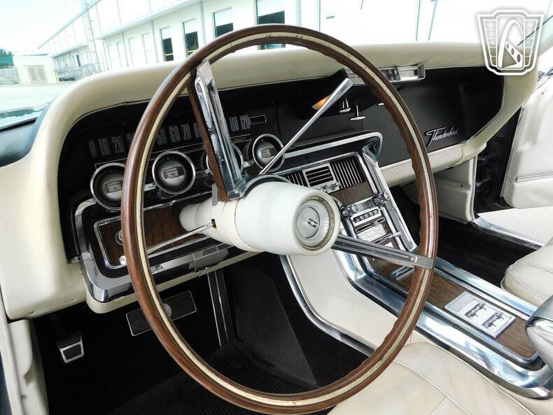 1966 Ford Thunderbird