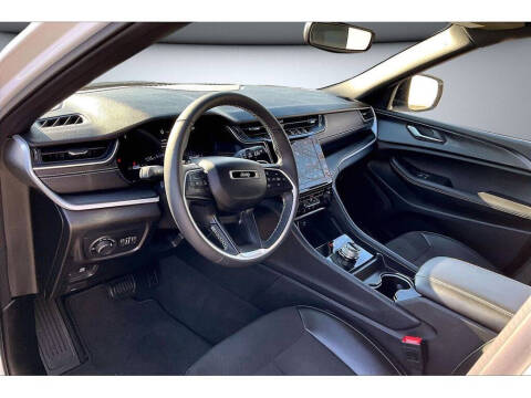 2024 Jeep Grand Cherokee L Altitude