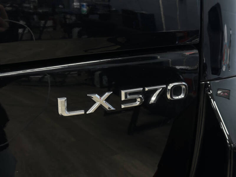 2018 Lexus LX 570 Two-Row