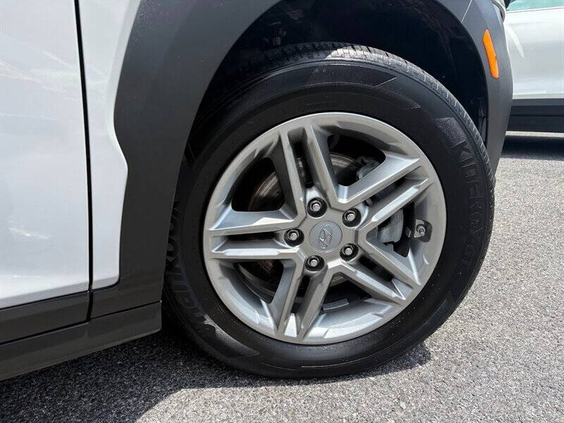 2023 Hyundai Kona SE