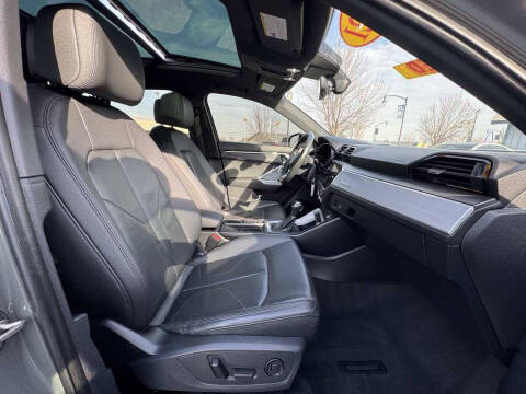 2021 Audi Q3 quattro Premium 40 TFSI