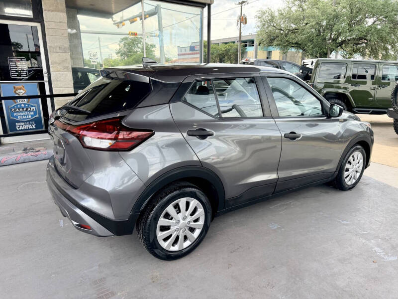 2021 Nissan Kicks S