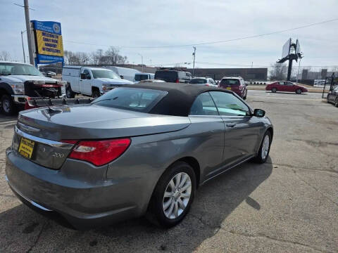 2012 Chrysler 200 Touring