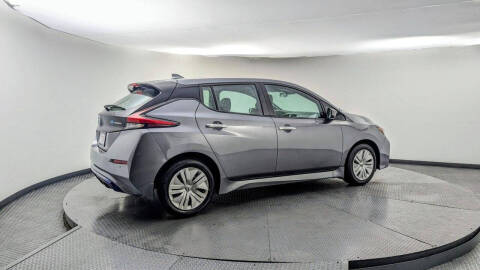 2022 Nissan LEAF S