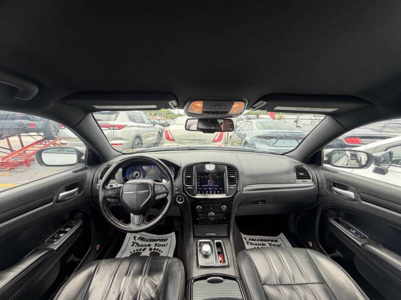 2016 Chrysler 300 S