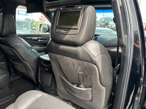 2016 Cadillac Escalade Platinum