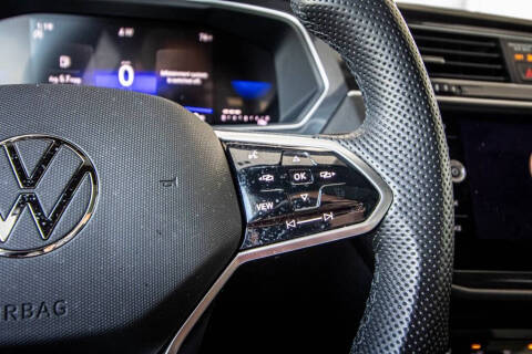 2024 Volkswagen Tiguan SE R-Line Black