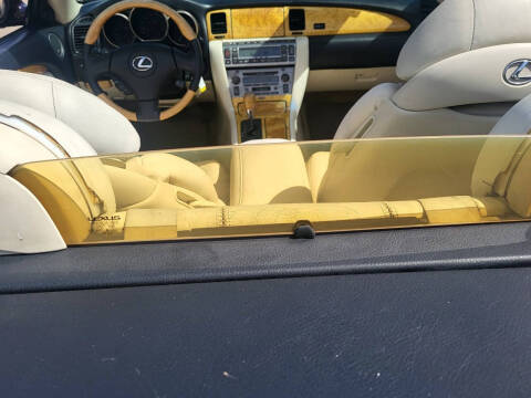 2004 Lexus SC 430