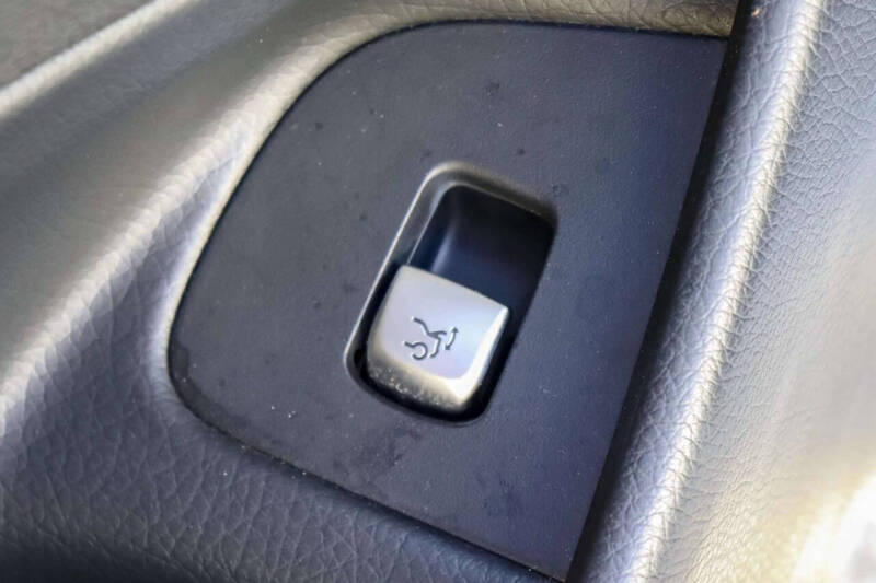 2018 Mercedes-Benz E-Class E 300