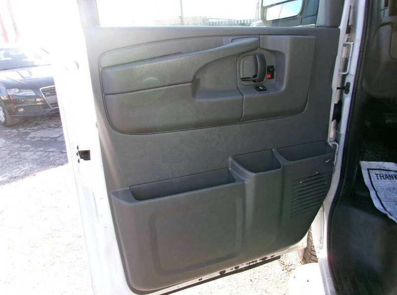 2015 GMC Savana 2500