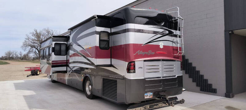 2005 Tiffin Allegro Bus M-40QDP