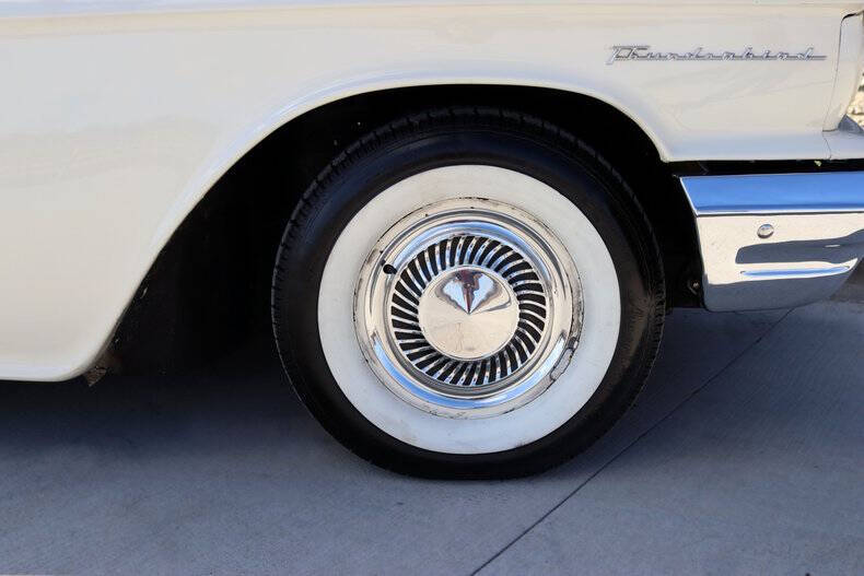 1958 Ford Thunderbird