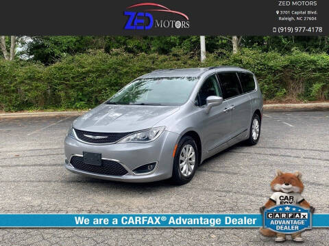 2017 Chrysler Pacifica Touring-L