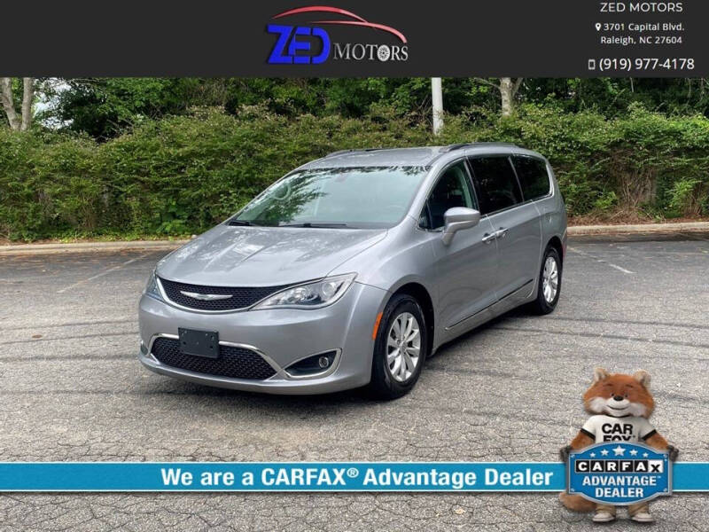 2017 Chrysler Pacifica Touring-L