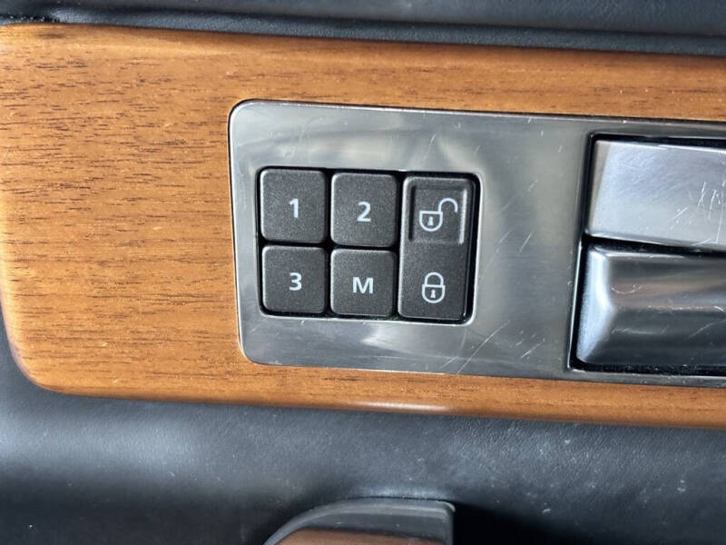 2015 Land Rover LR4 HSE LUX