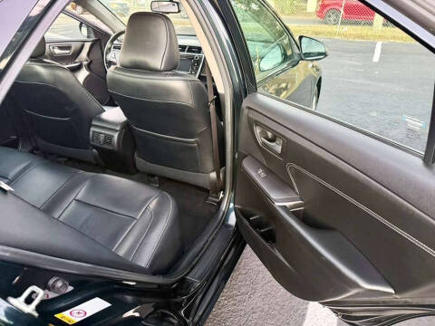 2015 Toyota Camry Hybrid XLE