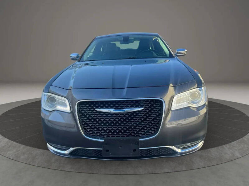 2017 Chrysler 300 C