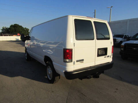 2011 Ford E-Series E-250