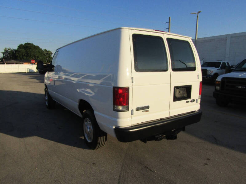 2011 Ford E-Series E-250