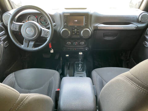 2017 Jeep Wrangler Unlimited Willys Wheeler W