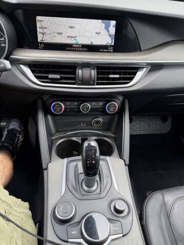 2018 Alfa Romeo Stelvio Ti