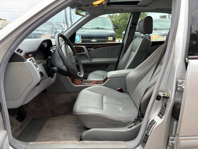 1999 Mercedes-Benz E-Class E 320