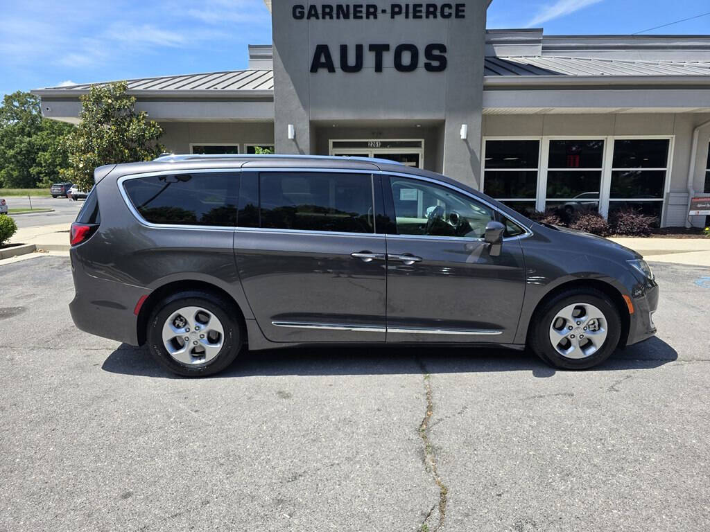 Gray 2017 Chrysler Pacifica Touring-L Plus Touring-L Plus 4dr Mini-Van 1