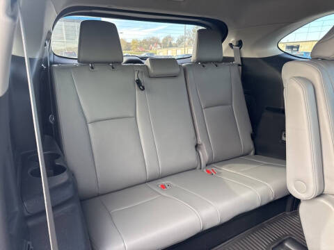 2021 Toyota Highlander Hybrid Platinum