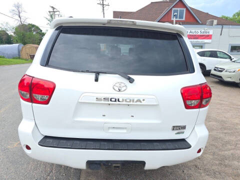 2014 Toyota Sequoia SR5