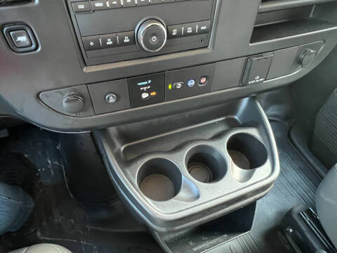 2025 Chevrolet Express 2500