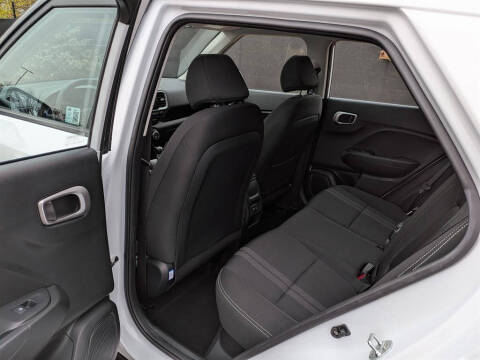 2024 Hyundai Venue SEL