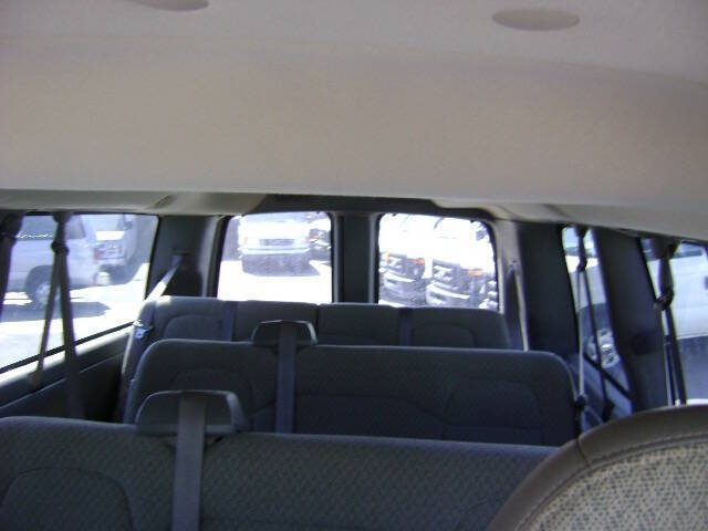 2010 GMC Savana LT 3500