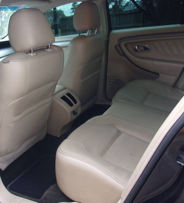 2014 Ford Taurus SEL