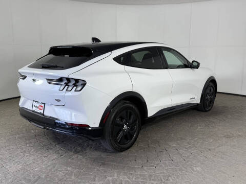 2022 Ford Mustang Mach-E California Route 1