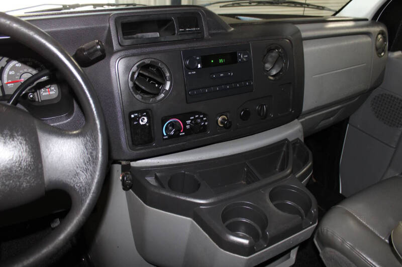 2009 Ford E-Series E-350 SD