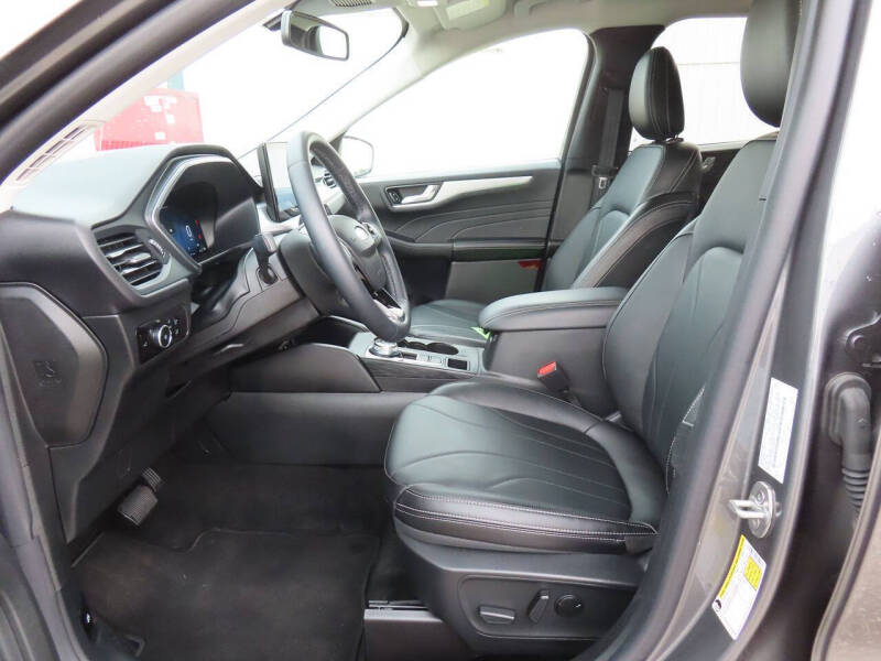 2025 Ford Escape Platinum