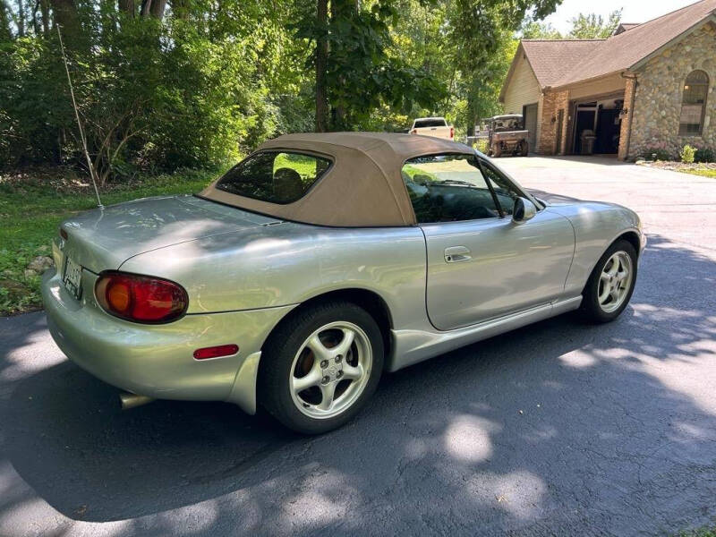 2000 Mazda MX-5 Miata