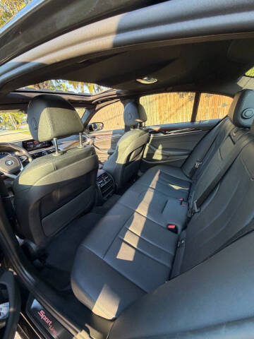 2019 BMW 5 Series 530i