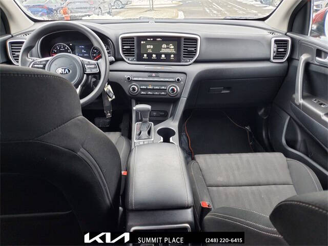 2022 Kia Sportage LX
