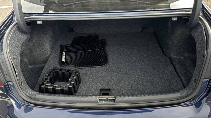 2015 Volkswagen Passat 1.8T Limited Edition